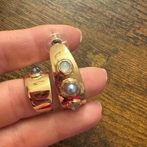 Elegant Gold and Pearl Hoop Earrings